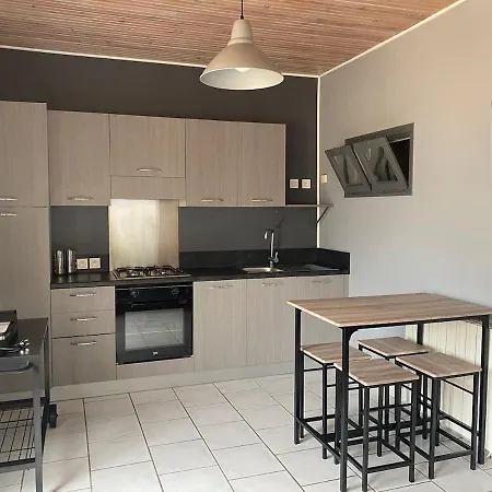 Apartamento Avec Piscine Et Parking Sauzet (Gard)